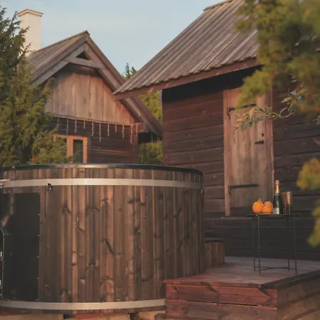 Puulaiu Korts Majutus * Nasva (Hiiu)