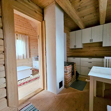 Puulaiu Korts Majutus Nasva (Hiiu)