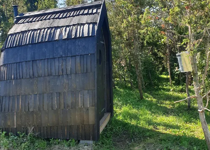 Puulaiu Korts Majutus *