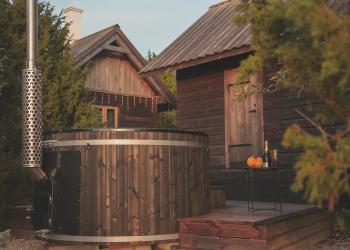 Puulaiu Korts Majutus * Nasva (Hiiu)