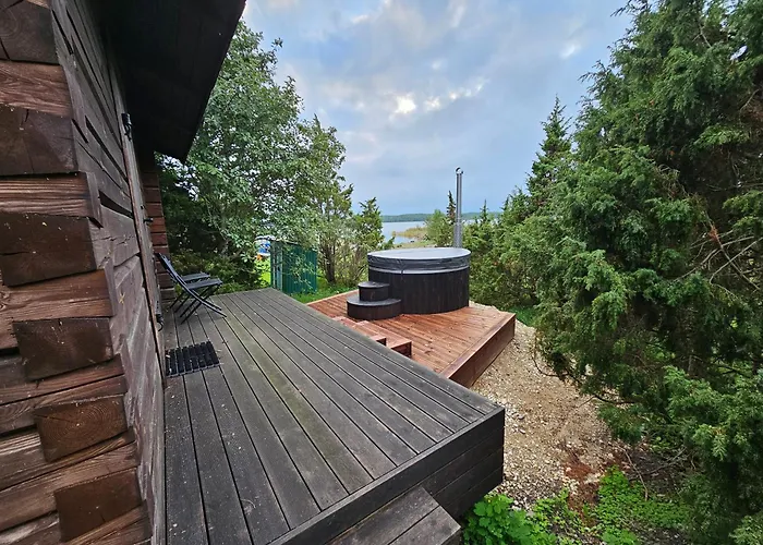 Landhuis Puulaiu Korts Majutus Nasva (Hiiu)