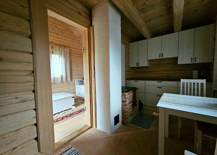 Puulaiu Korts Majutus * Nasva (Hiiu)