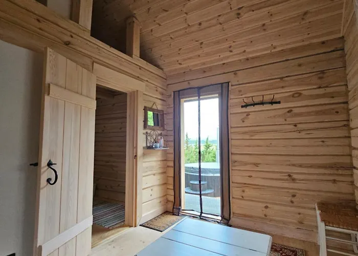 Puulaiu Korts Majutus Landhuis Nasva (Hiiu)