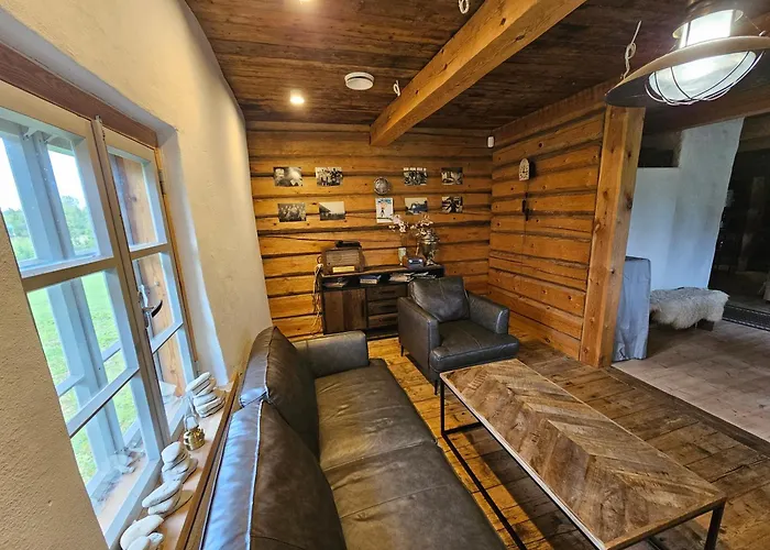 Puulaiu Korts Majutus Landhuis Nasva (Hiiu)