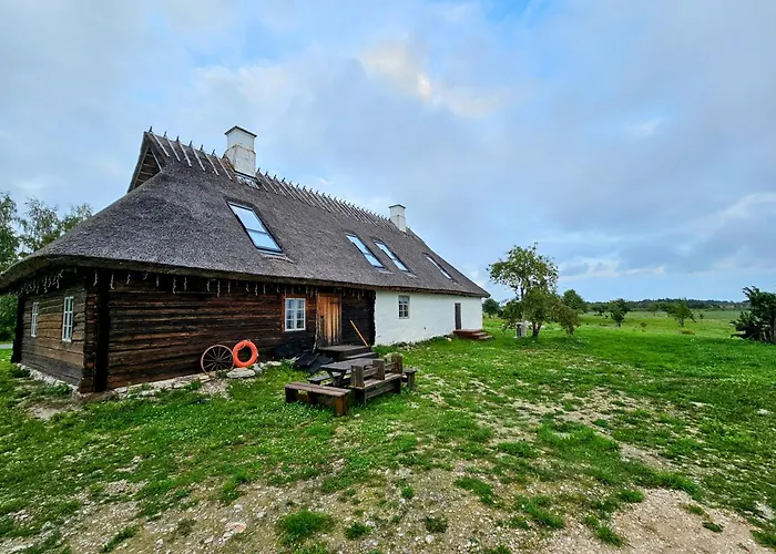 Puulaiu Korts Majutus * Nasva (Hiiu)