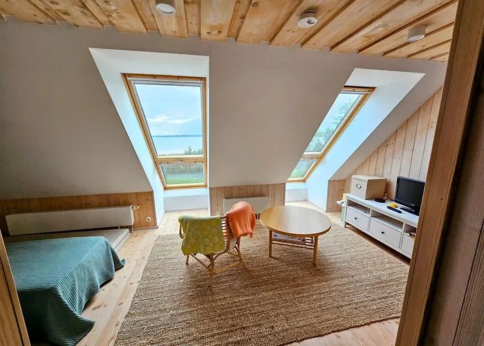 Landhuis Puulaiu Korts Majutus