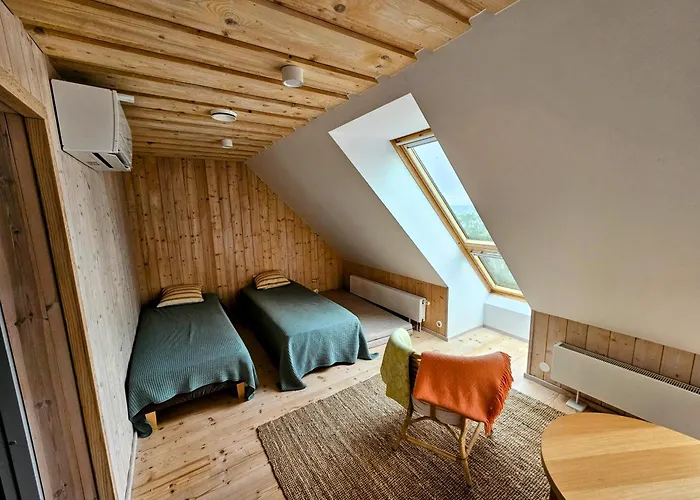 Puulaiu Korts Majutus Landhuis Nasva (Hiiu)