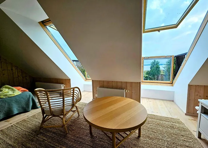 Puulaiu Korts Majutus *