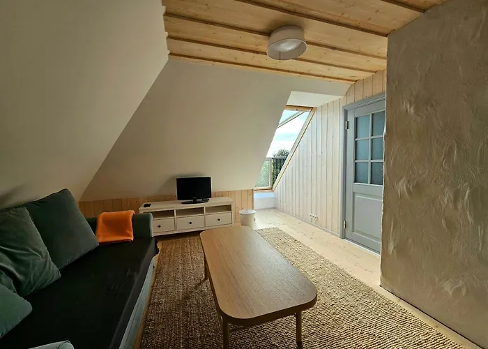 Puulaiu Korts Majutus Nasva (Hiiu)